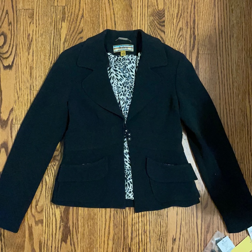 Allen b Schwartz black blazer